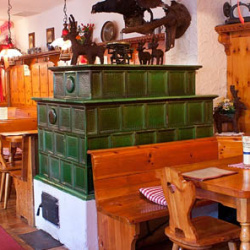 Hotel & Heuriger – Schneider Gössl Wien