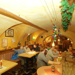 Restaurant & Pizzeria in Altemarkt, Gwölbl