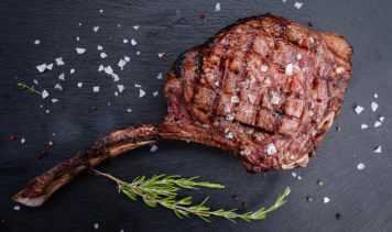 tomahawk-steak-grillen-1